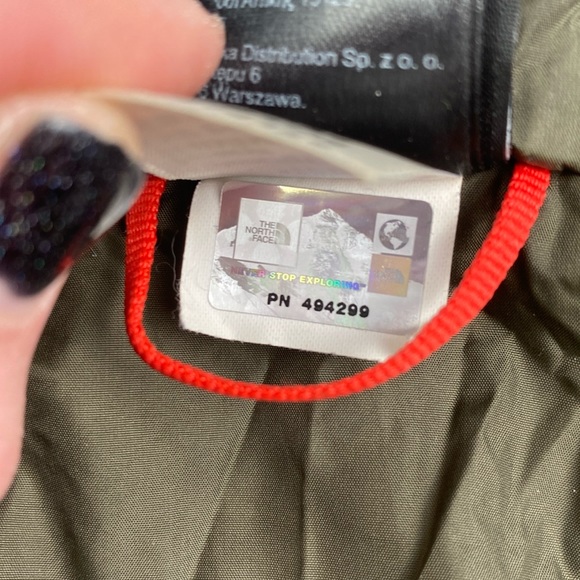 the North Face camo print medium weight zip up jacket L - Picture 7 of 15